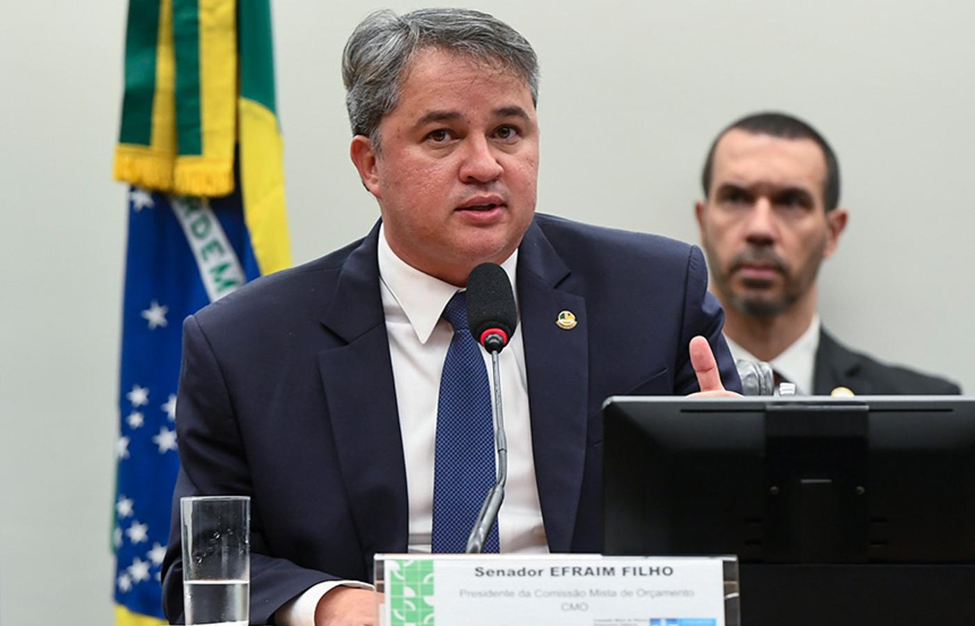 Votação da LDO só deverá ocorrer a partir de novembro, diz Efraim Filho